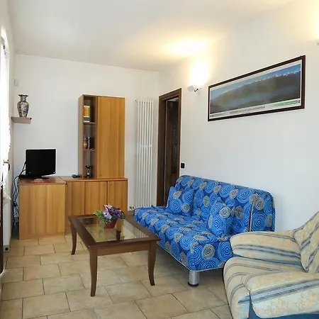 Ferienhaus Domaso 164s Holiday home Vercana
